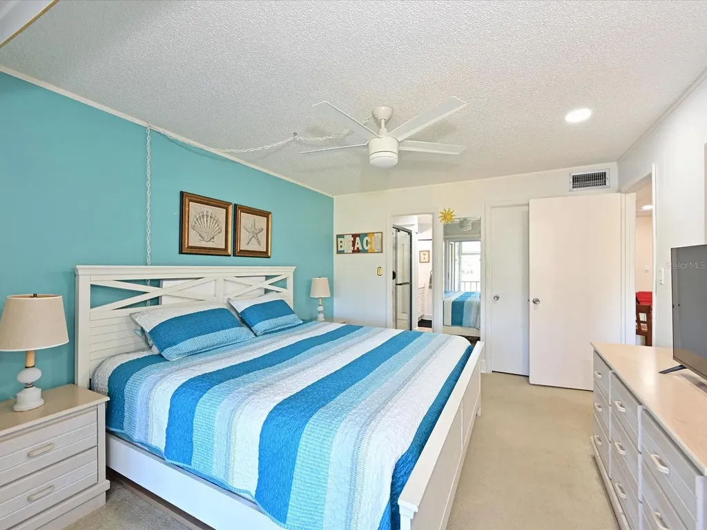3563 Lake Bayshore Drive Bradenton FL 34205