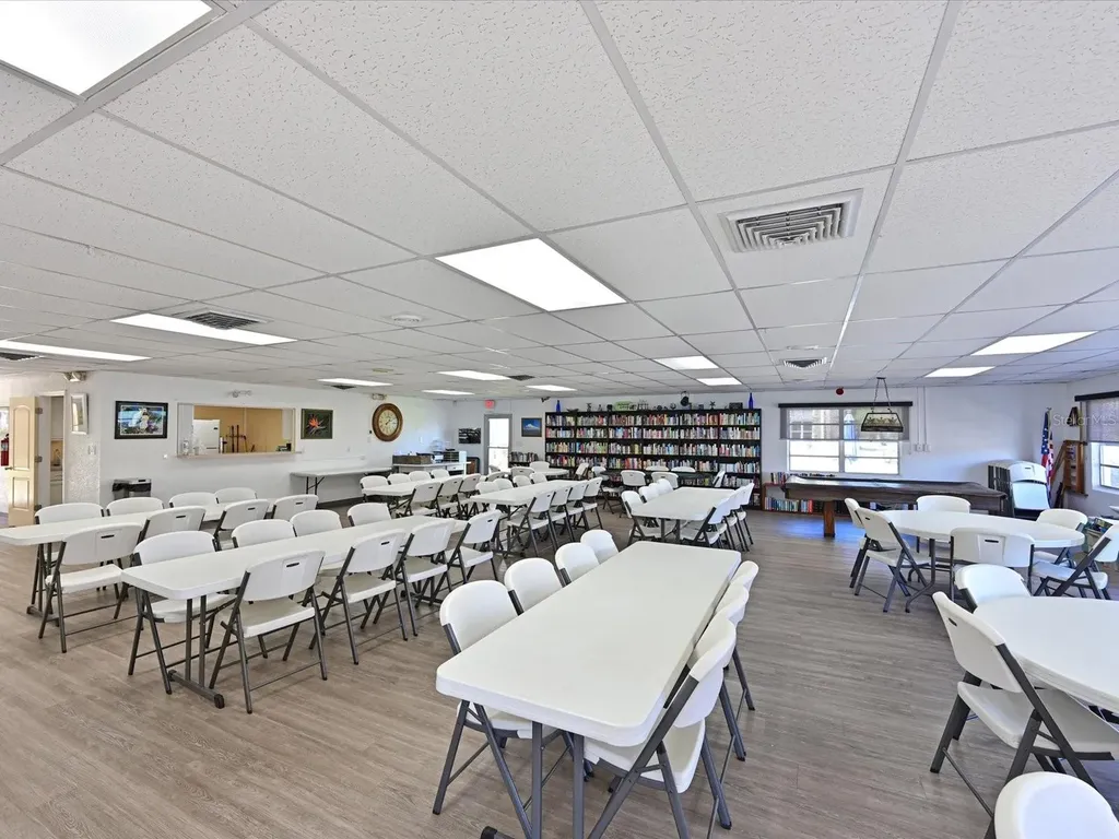 3563 Lake Bayshore Drive Bradenton FL 34205