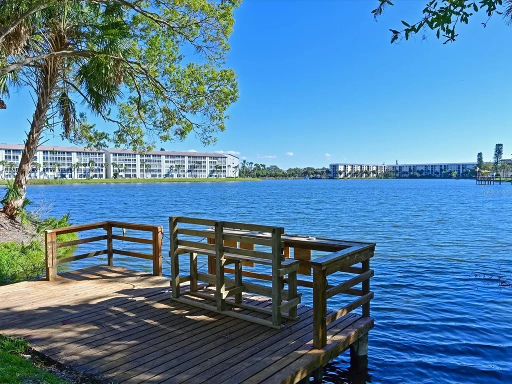 3563 Lake Bayshore Drive Bradenton FL 34205