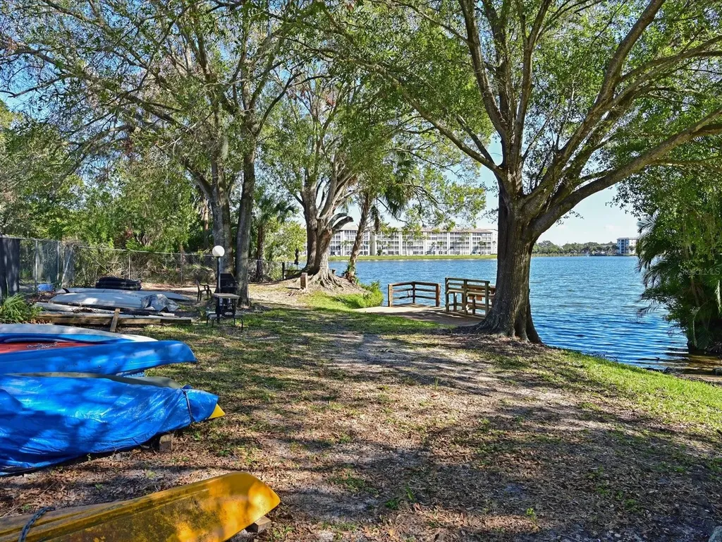 3563 Lake Bayshore Drive Bradenton FL 34205