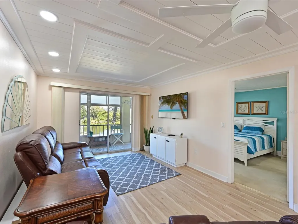 3563 Lake Bayshore Drive Bradenton FL 34205