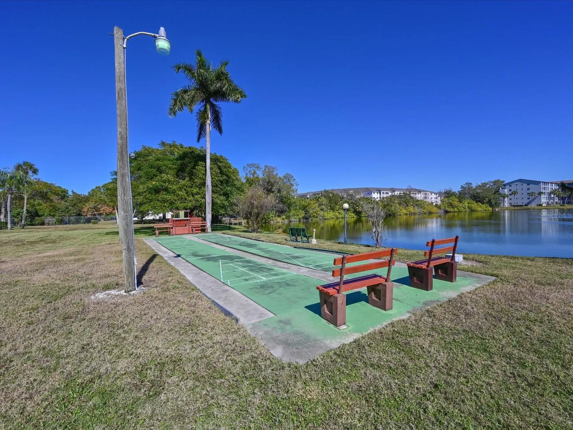 3563 Lake Bayshore Drive Bradenton FL 34205