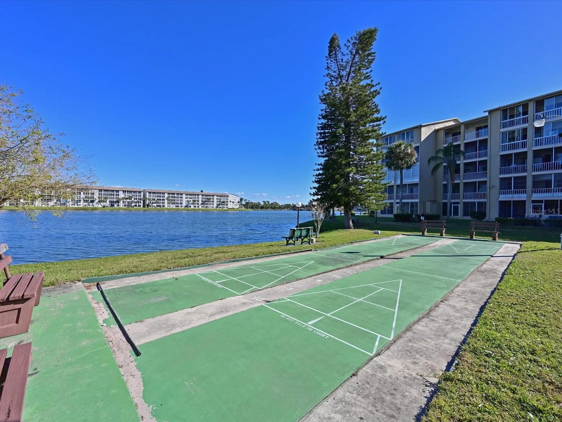 3563 Lake Bayshore Drive Bradenton FL 34205