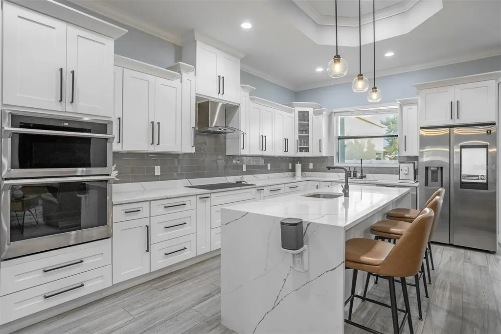 3301 W Dewey Street Tampa FL 33607