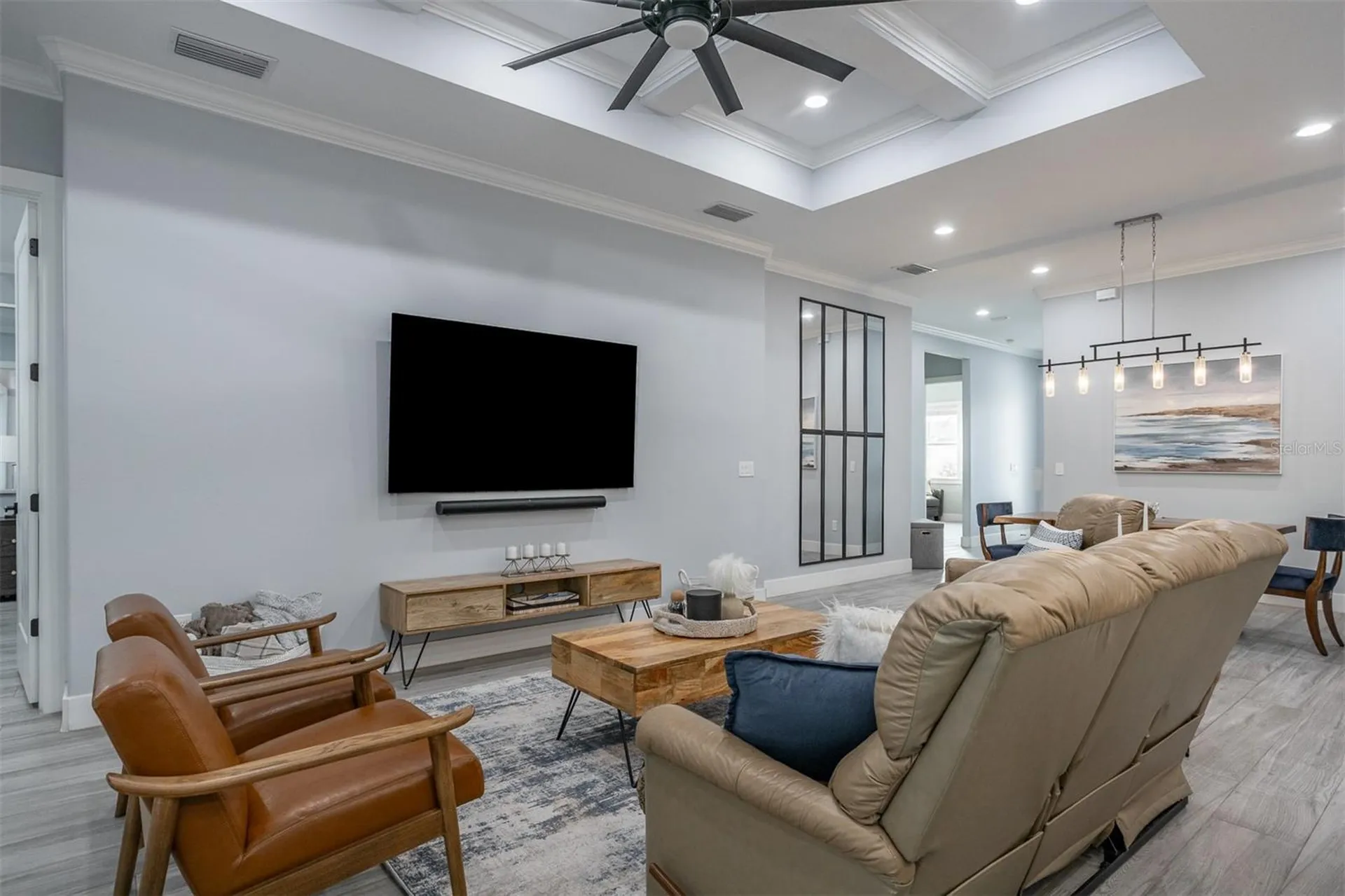3301 W Dewey Street Tampa FL 33607