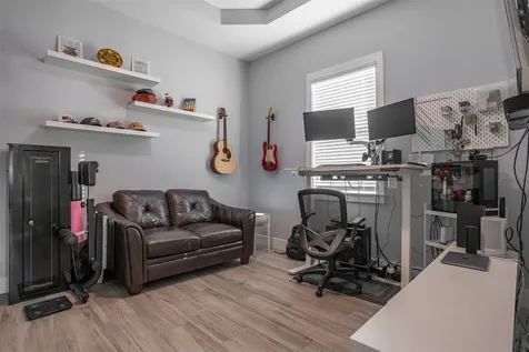 3301 W Dewey Street Tampa FL 33607