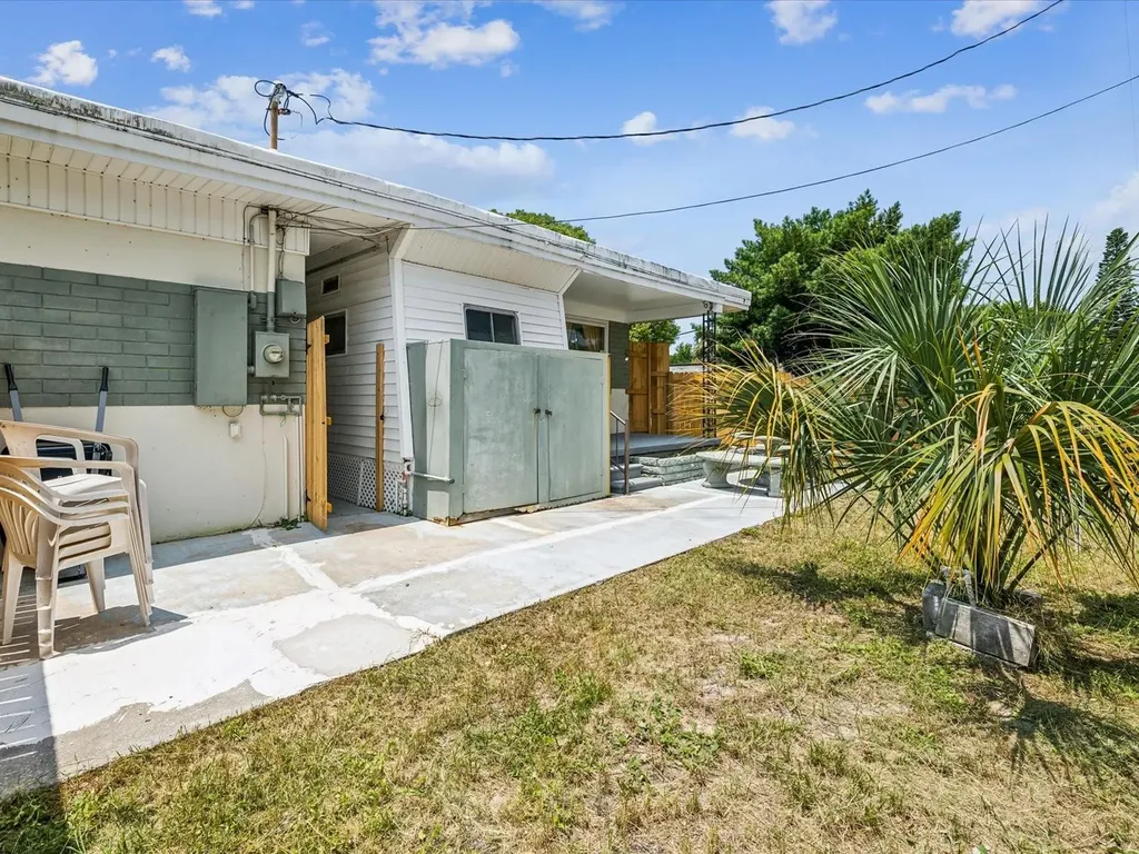 1940 Shady Cove Drive Holiday FL 34691