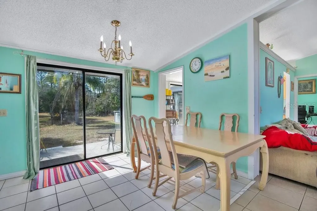 425 Scooter Point Geneva FL 32732