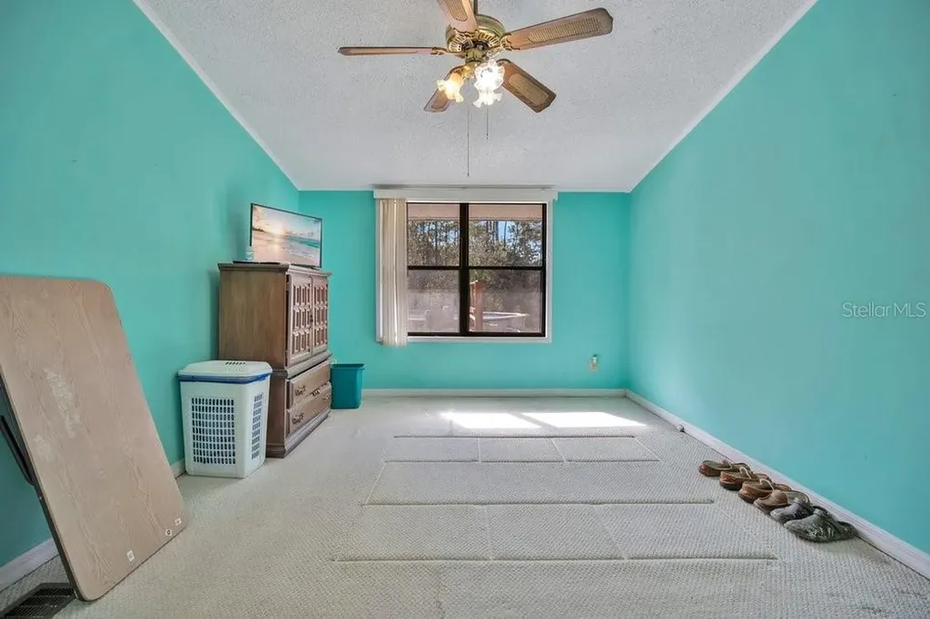 425 Scooter Point Geneva FL 32732