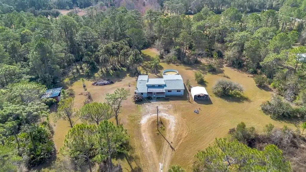 425 Scooter Point Geneva FL 32732
