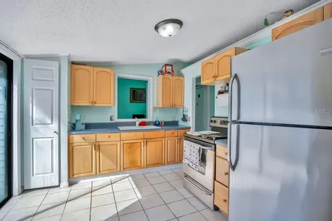 425 Scooter Point Geneva FL 32732