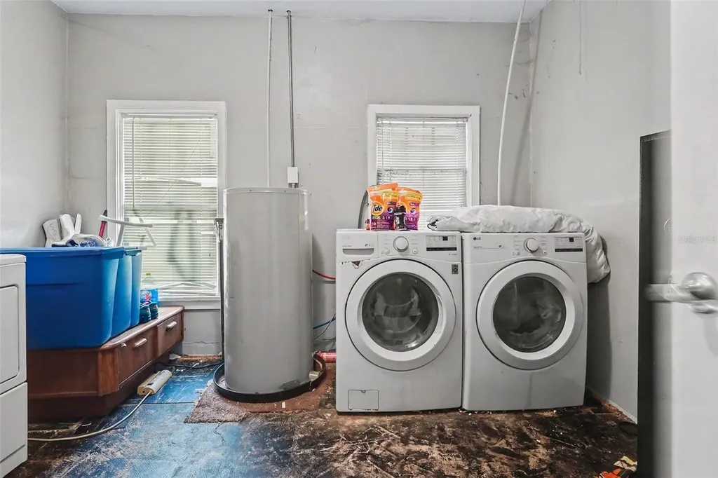 1054 State Road 60 E Lake Wales FL 33853