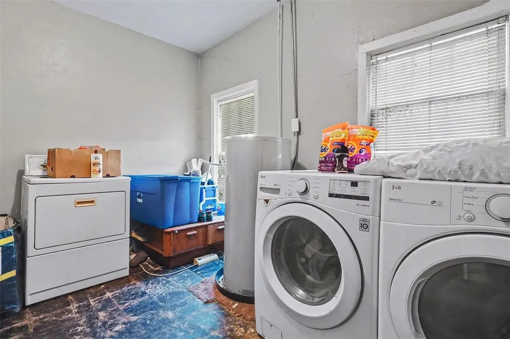 1054 State Road 60 E Lake Wales FL 33853