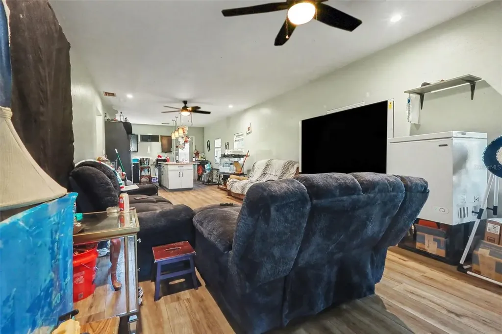 1054 State Road 60 E Lake Wales FL 33853