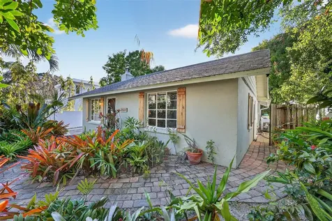 2612 Mulberry Terrace Sarasota FL 34239
