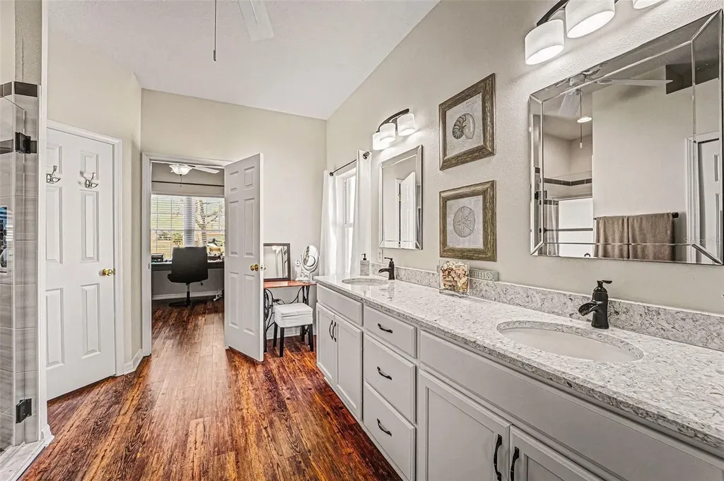 10118 Cleghorn Drive San Antonio FL 33576