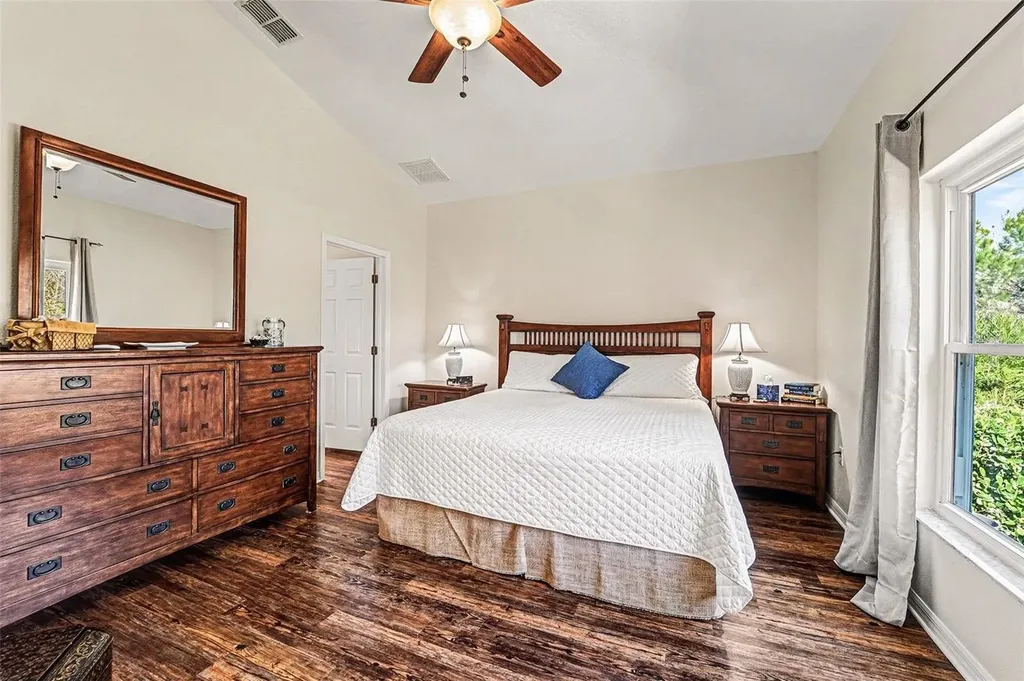 10118 Cleghorn Drive San Antonio FL 33576