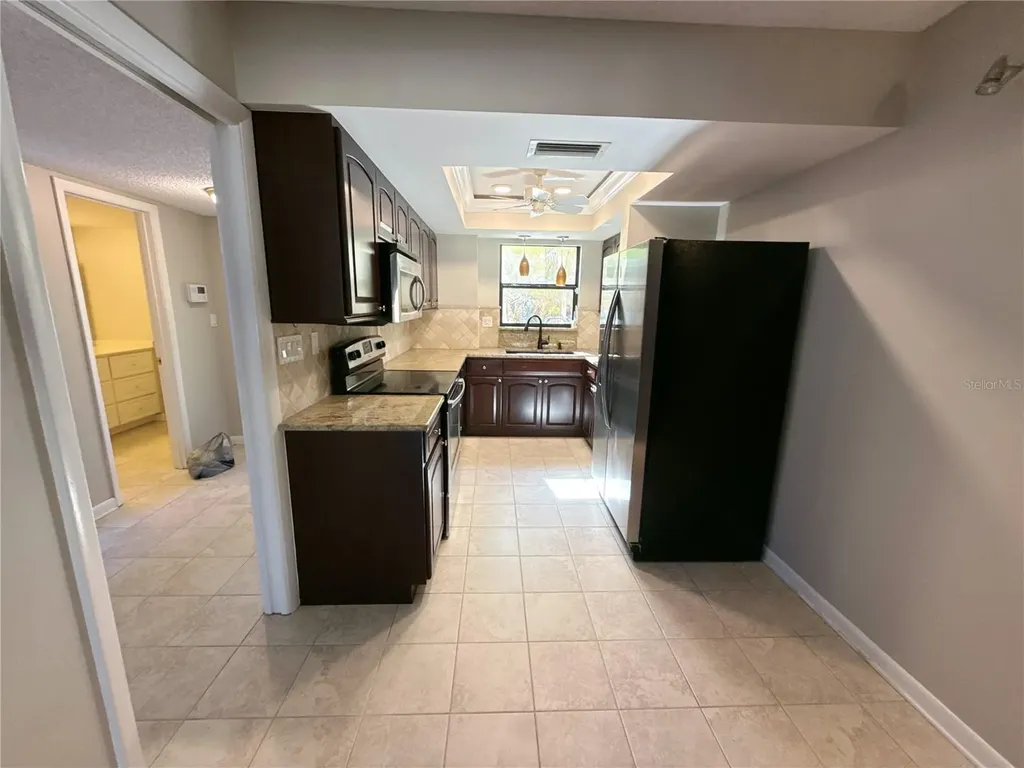 13516 Palmwood Lane Tampa FL 33618