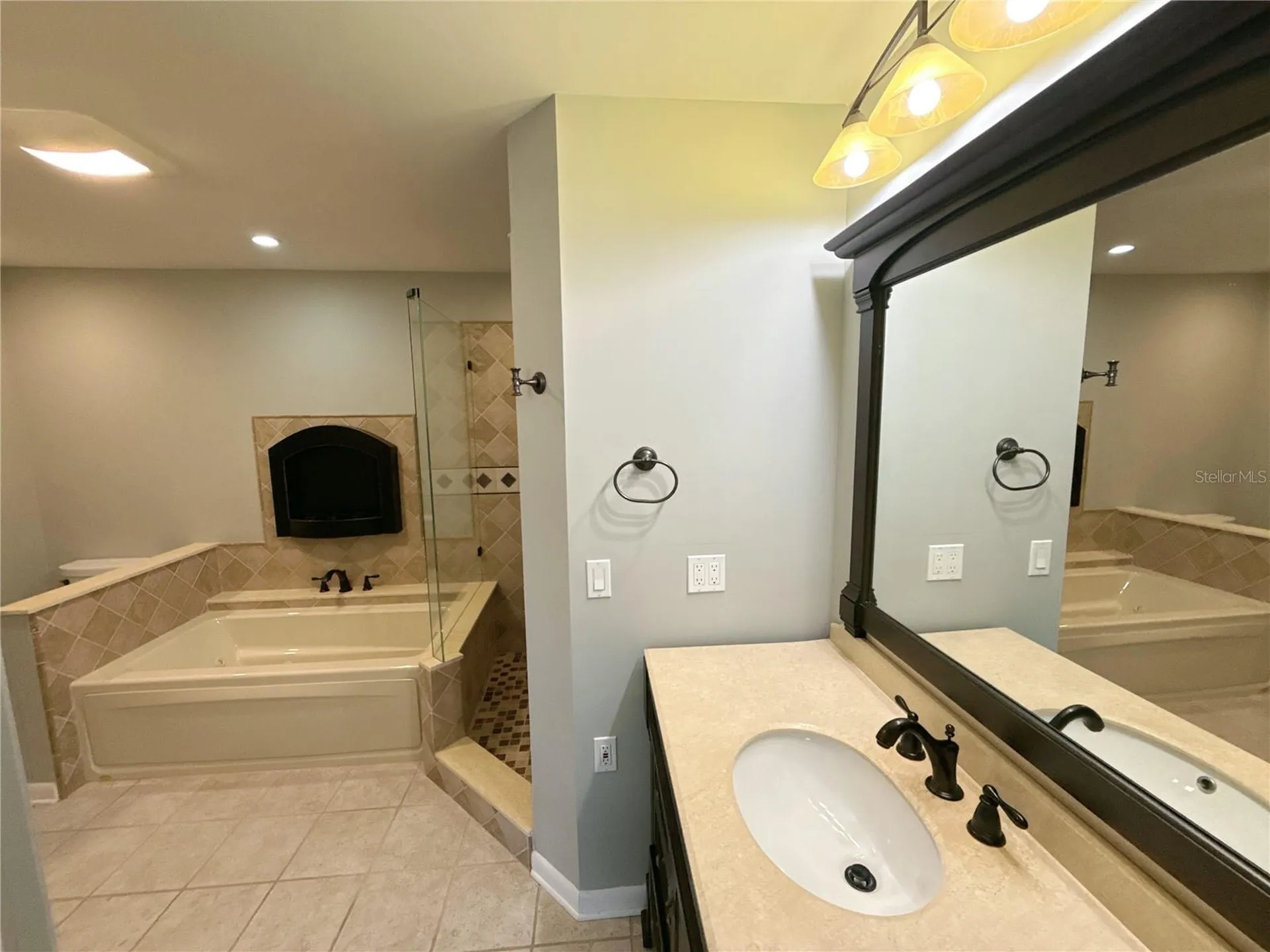13516 Palmwood Lane Tampa FL 33618