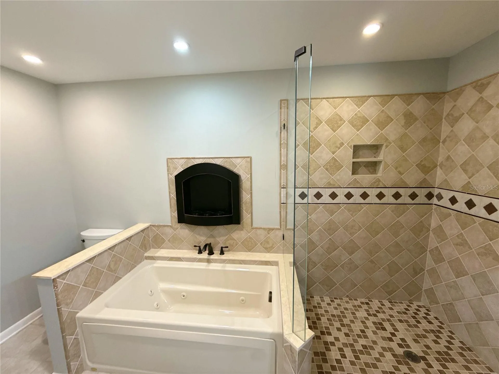 13516 Palmwood Lane Tampa FL 33618