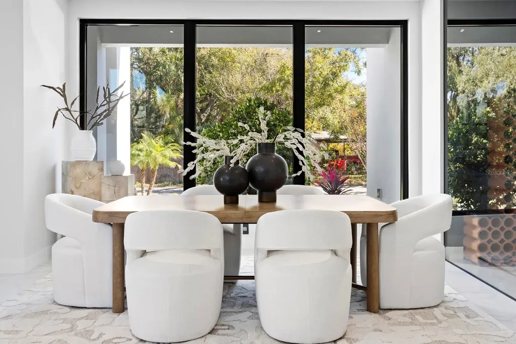 2089 Arlington Street Sarasota FL 34239