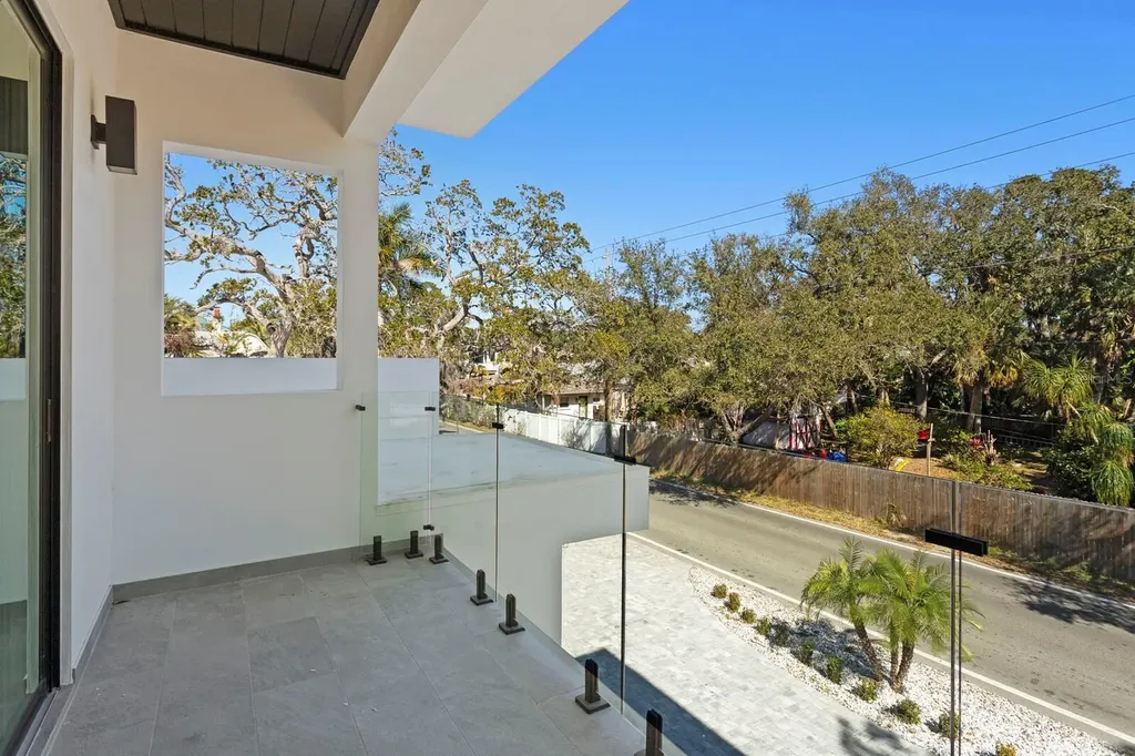 2089 Arlington Street Sarasota FL 34239