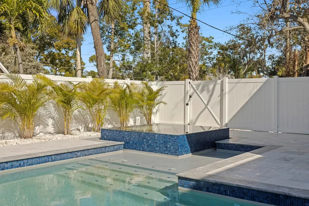 2089 Arlington Street Sarasota FL 34239