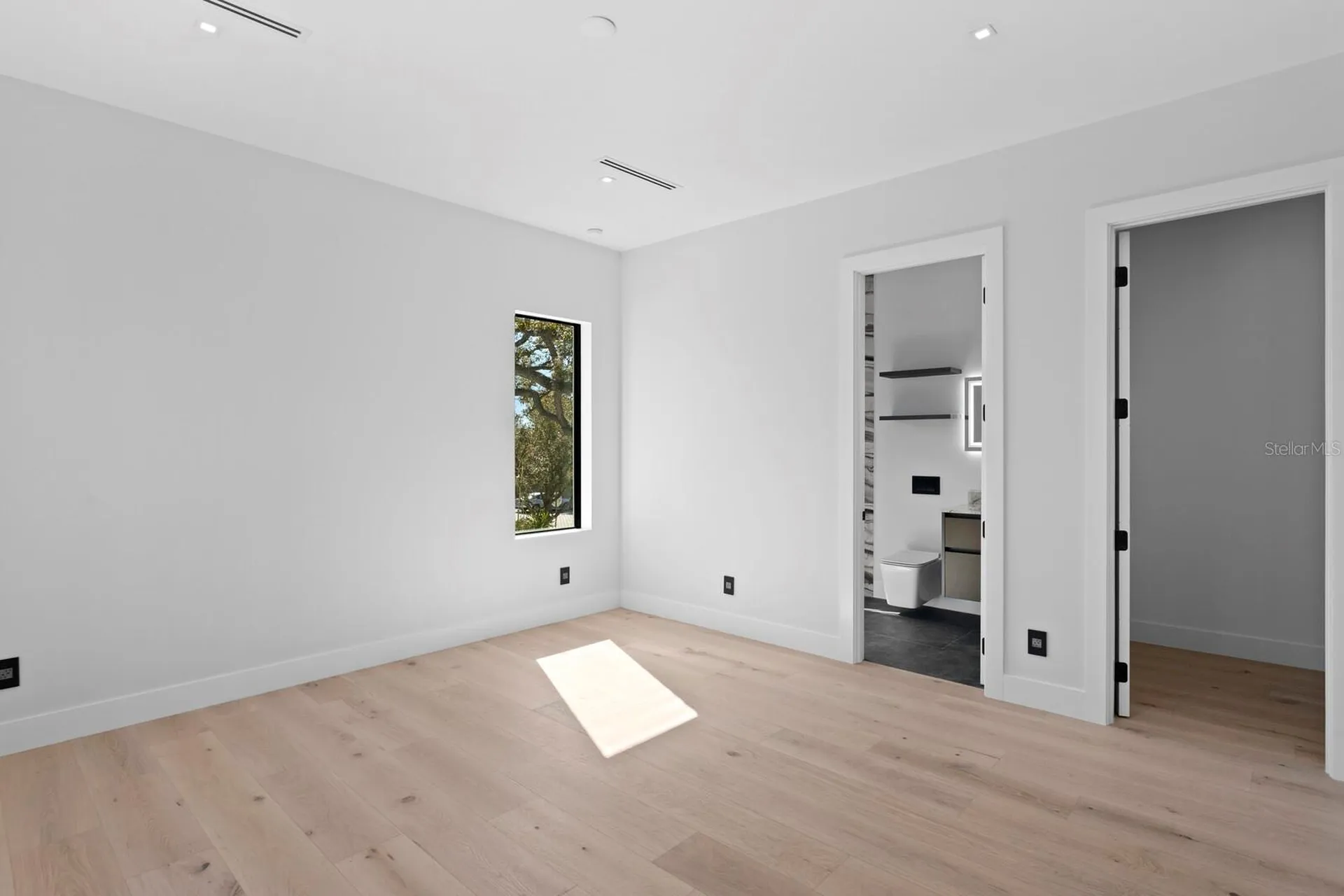 2089 Arlington Street Sarasota FL 34239
