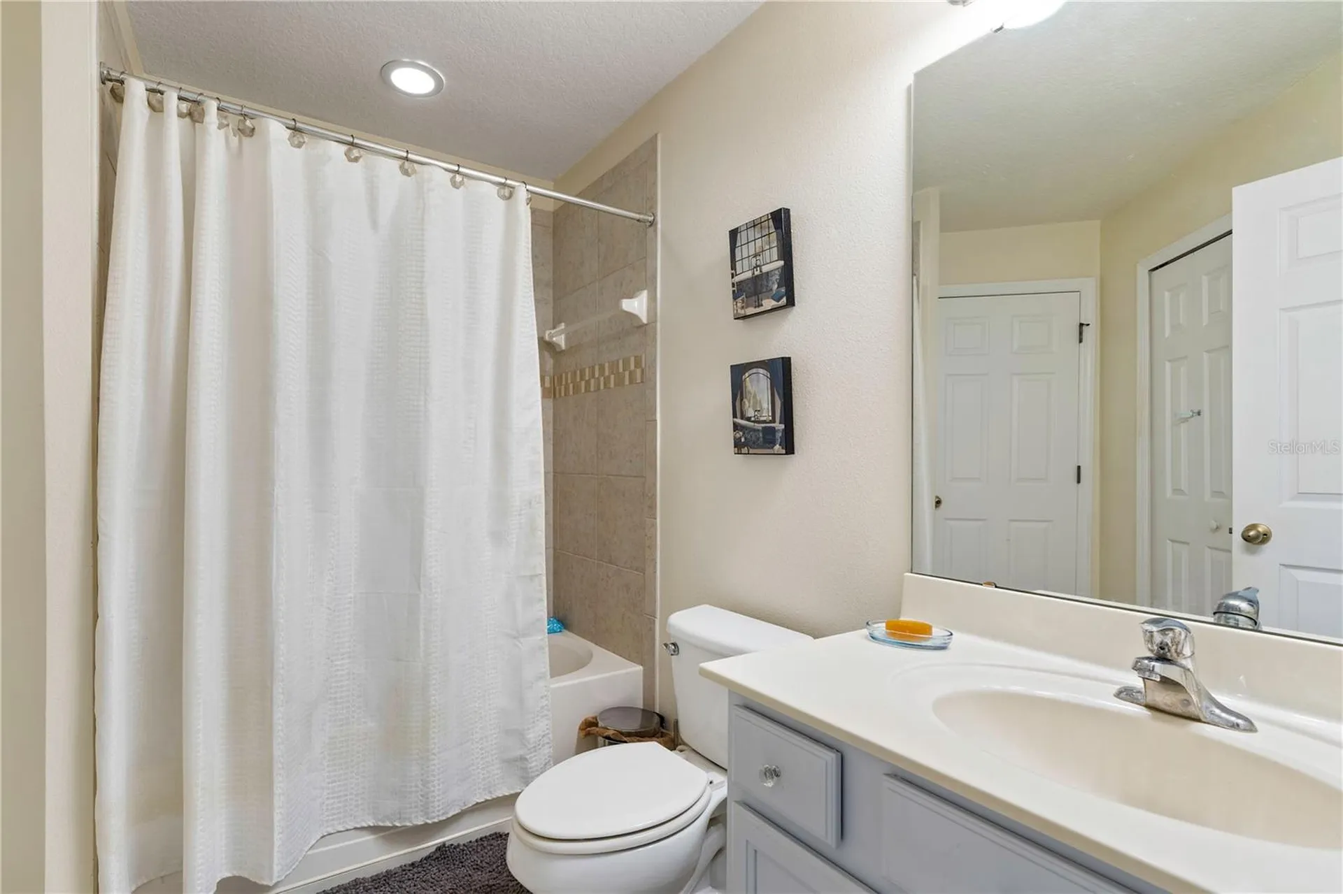 2513 Dharma Circle Kissimmee FL 34746