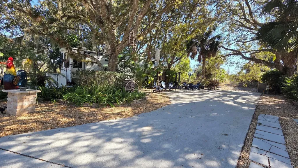 174 Appaloosa Trail River Ranch FL 33867