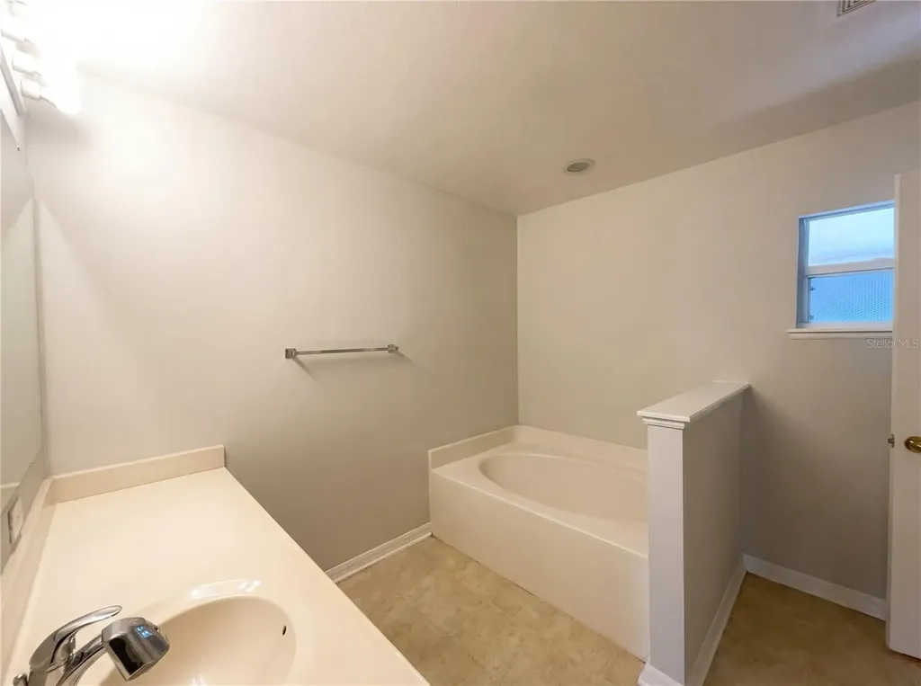 58 Llama Trail Palm Coast FL 32164