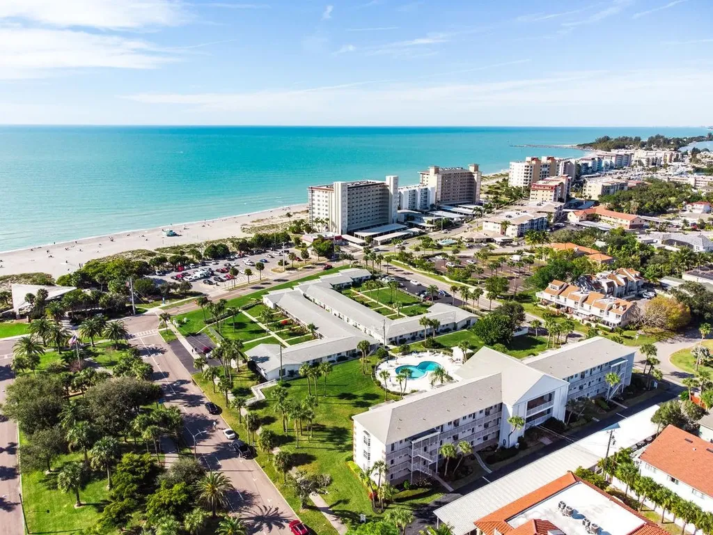 100 The Esplanade N Venice FL 34285