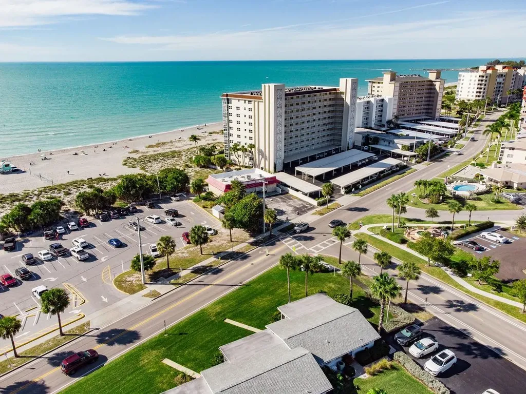 100 The Esplanade N Venice FL 34285