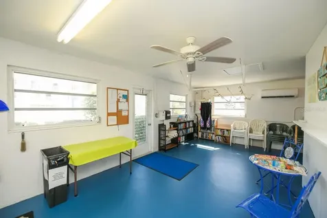100 The Esplanade N Venice FL 34285
