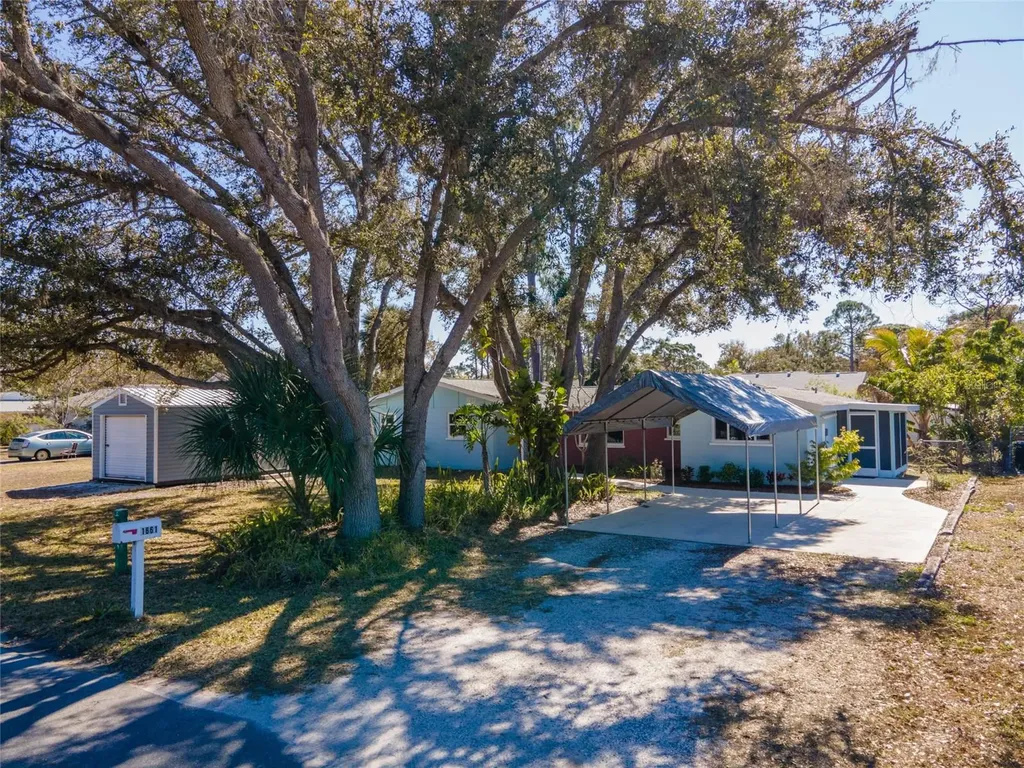 1661 5th Street Englewood FL 34223