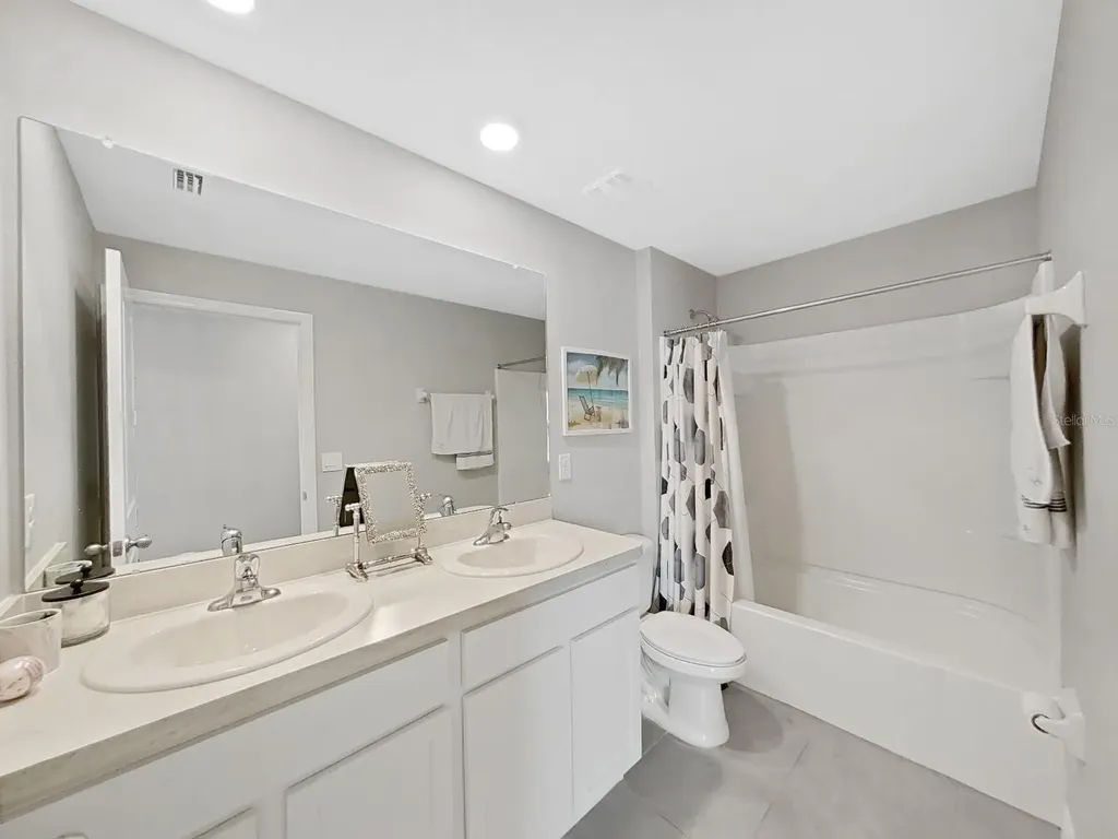 5018 Bella Armonia Circle Wimauma FL 33598