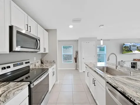 5018 Bella Armonia Circle Wimauma FL 33598