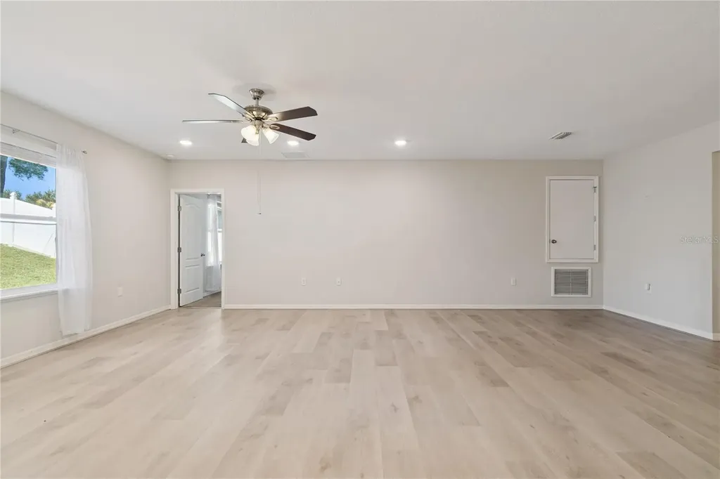 920 NW 253 Drive Newberry FL 32669