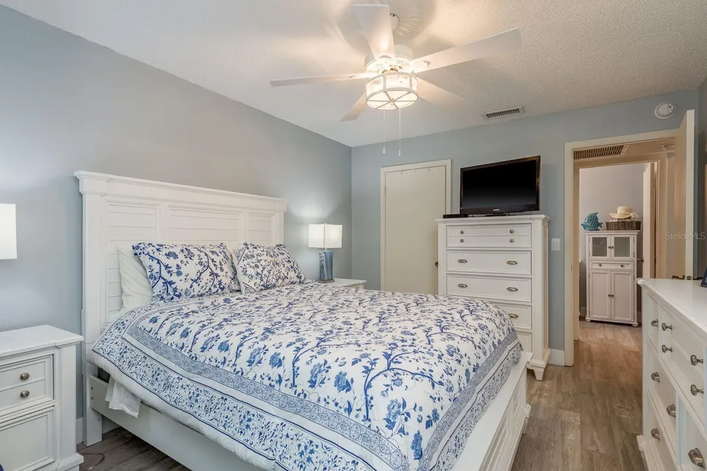 1701 Pinehurst Road Dunedin FL 34698