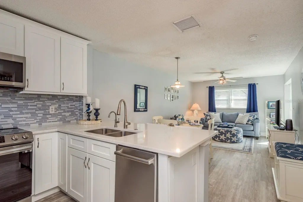 1701 Pinehurst Road Dunedin FL 34698