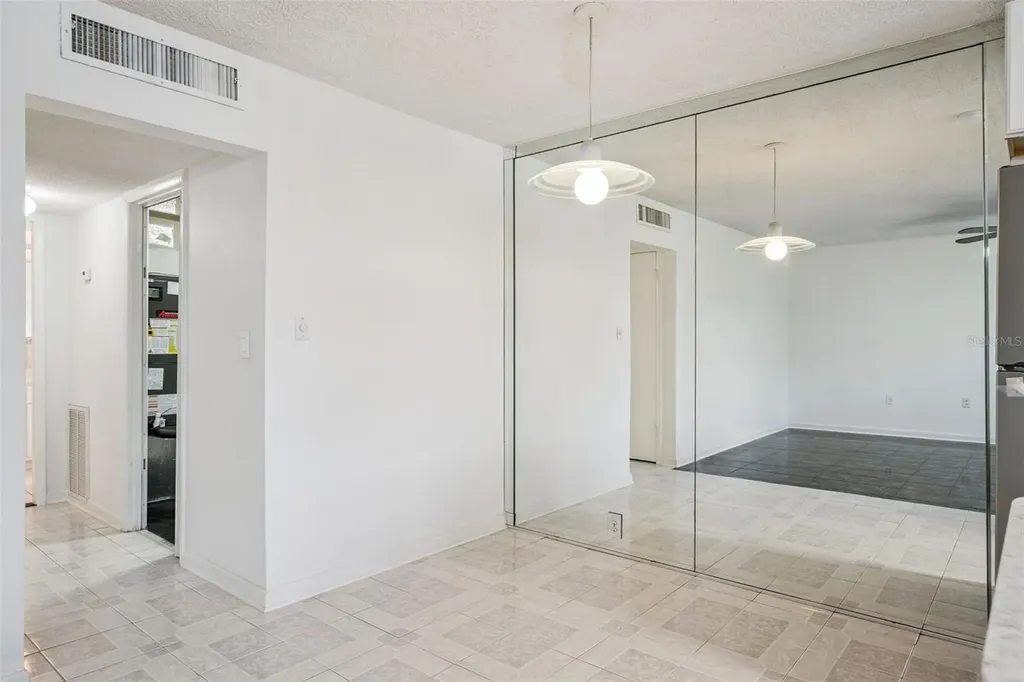 320 Lakeview Street Orlando FL 32804
