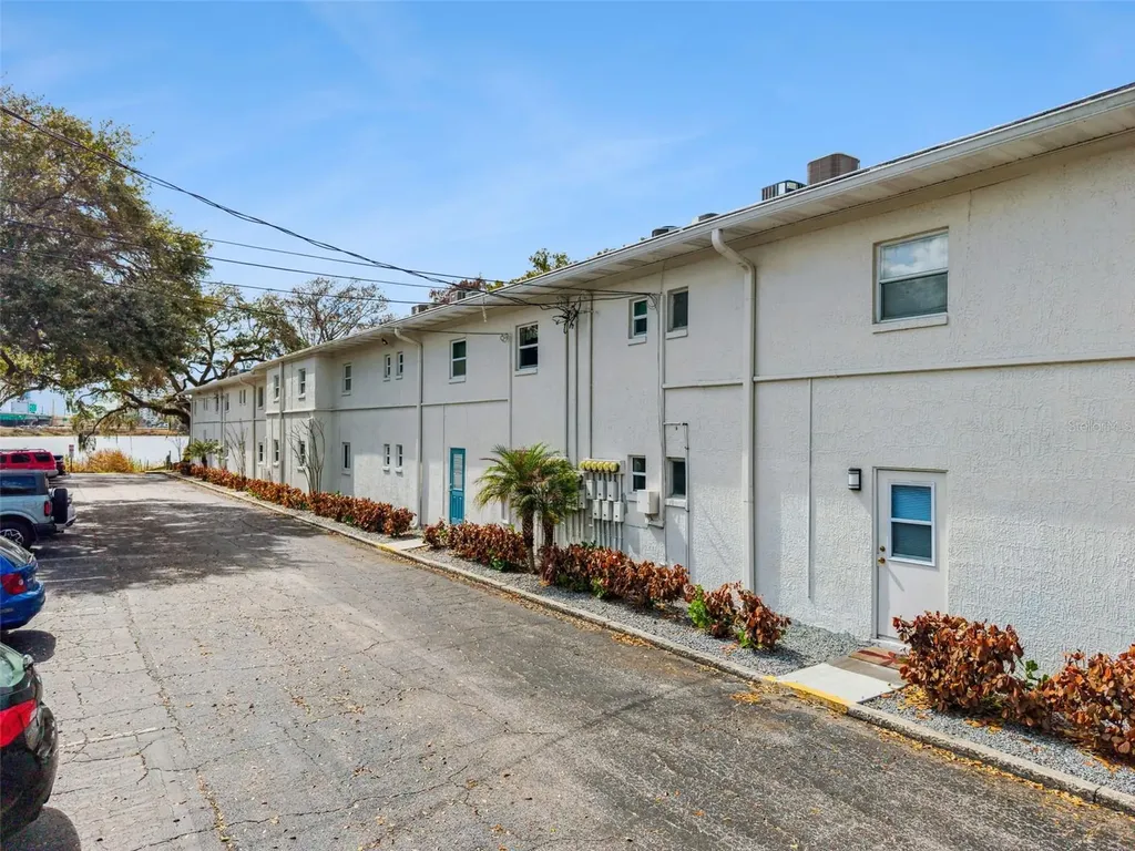 320 Lakeview Street Orlando FL 32804