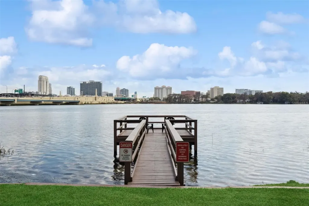 320 Lakeview Street Orlando FL 32804