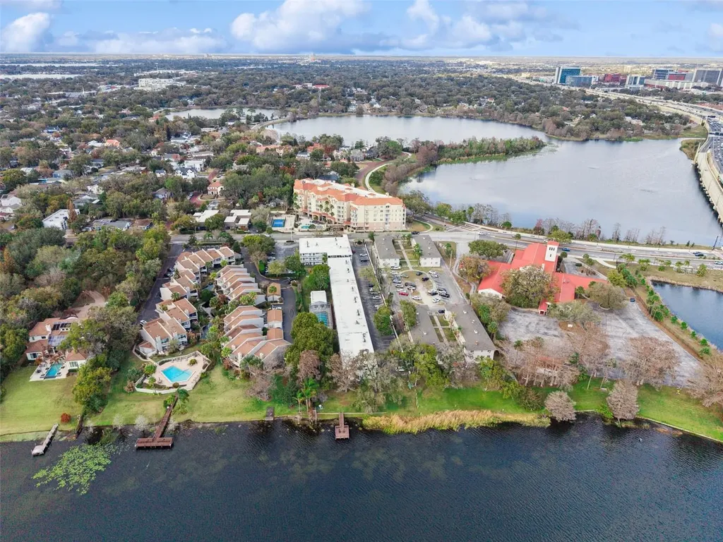 320 Lakeview Street Orlando FL 32804