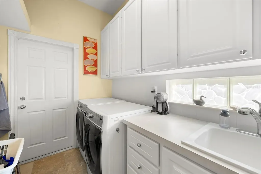 7782 Uliva Way Sarasota FL 34238