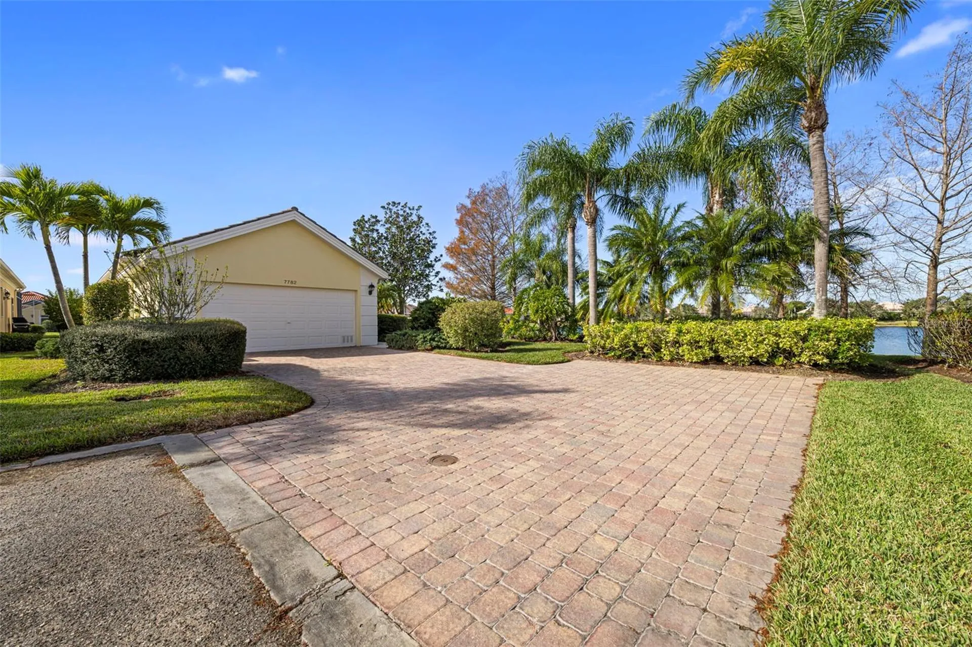 7782 Uliva Way Sarasota FL 34238