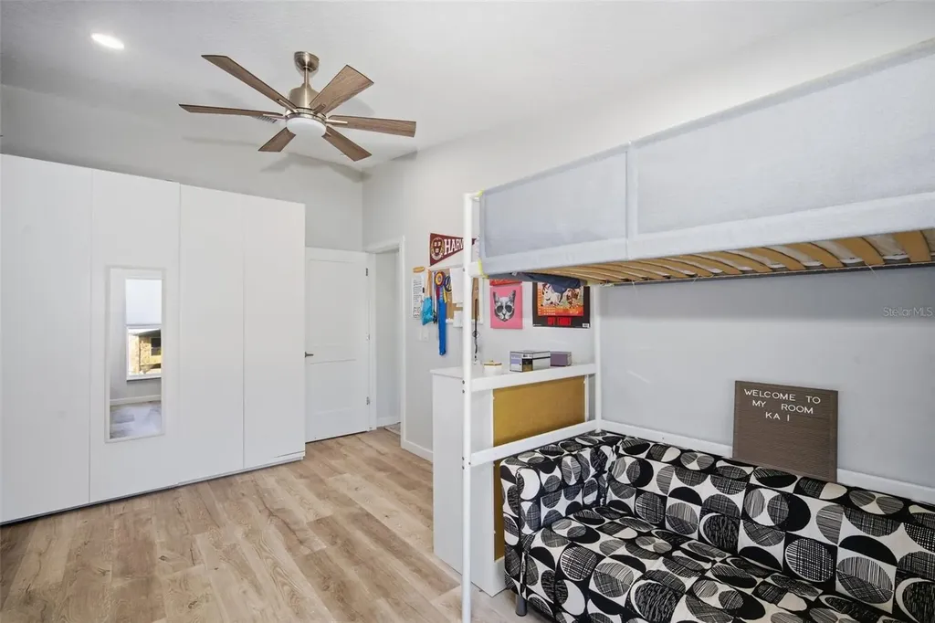 1826 Nebraska Avenue NE St Petersburg FL 33703