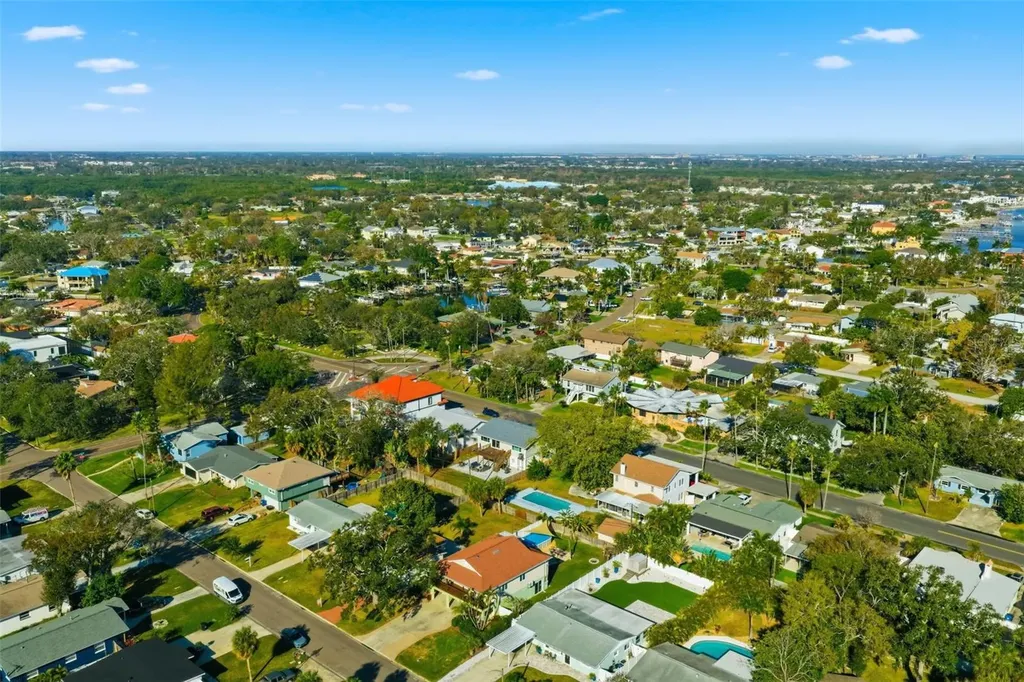 1826 Nebraska Avenue NE St Petersburg FL 33703