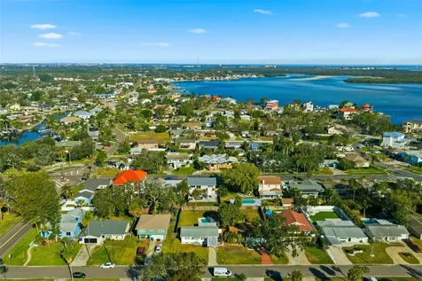 1826 Nebraska Avenue NE St Petersburg FL 33703