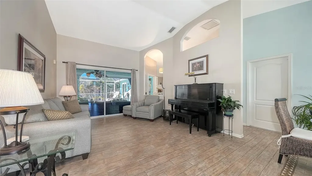 8972 Huntington Pointe Drive Sarasota FL 34238